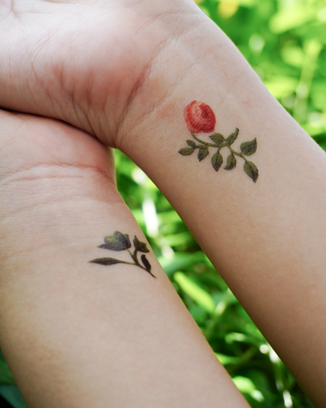 hình xăm dán tạm thời dính dính